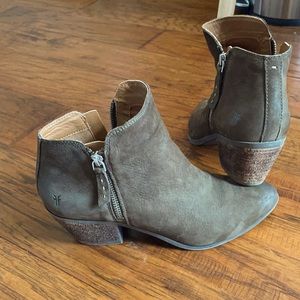 Frye cowboy booties 7.5
